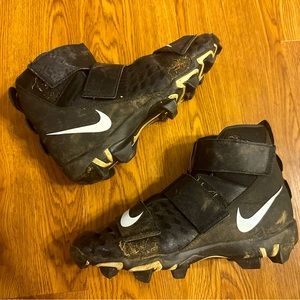 Nike Force Youth Football Cleats Shark 2 Size 5 Black/White High Top